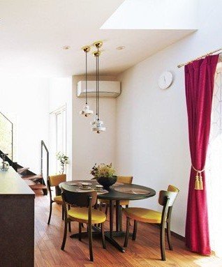 House 04