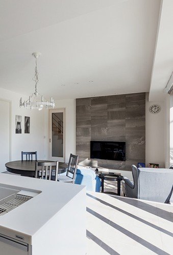 House 06